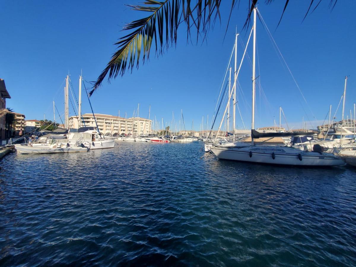 Appartement Open, Grand T2, 47m2, 6 Couchages, 2 Salles De Bai Fréjus